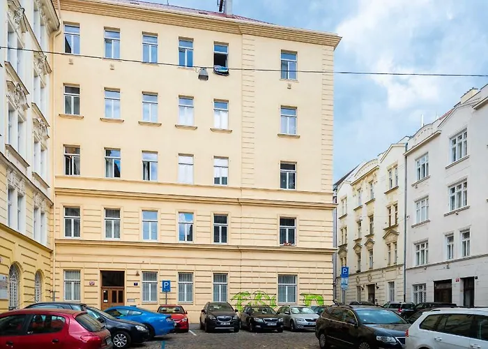 Modern Few Steps From Centre Praha
